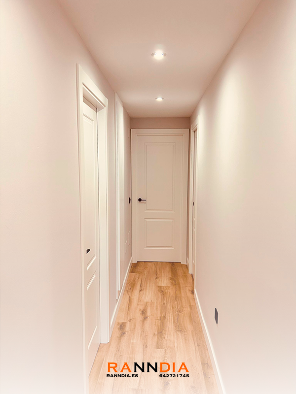 Puerta de interior modelo 6 en Fuengirola